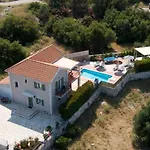 Andreas Villa Agia Efimia